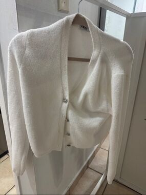 Zara White Button-Front Knit Cardigan